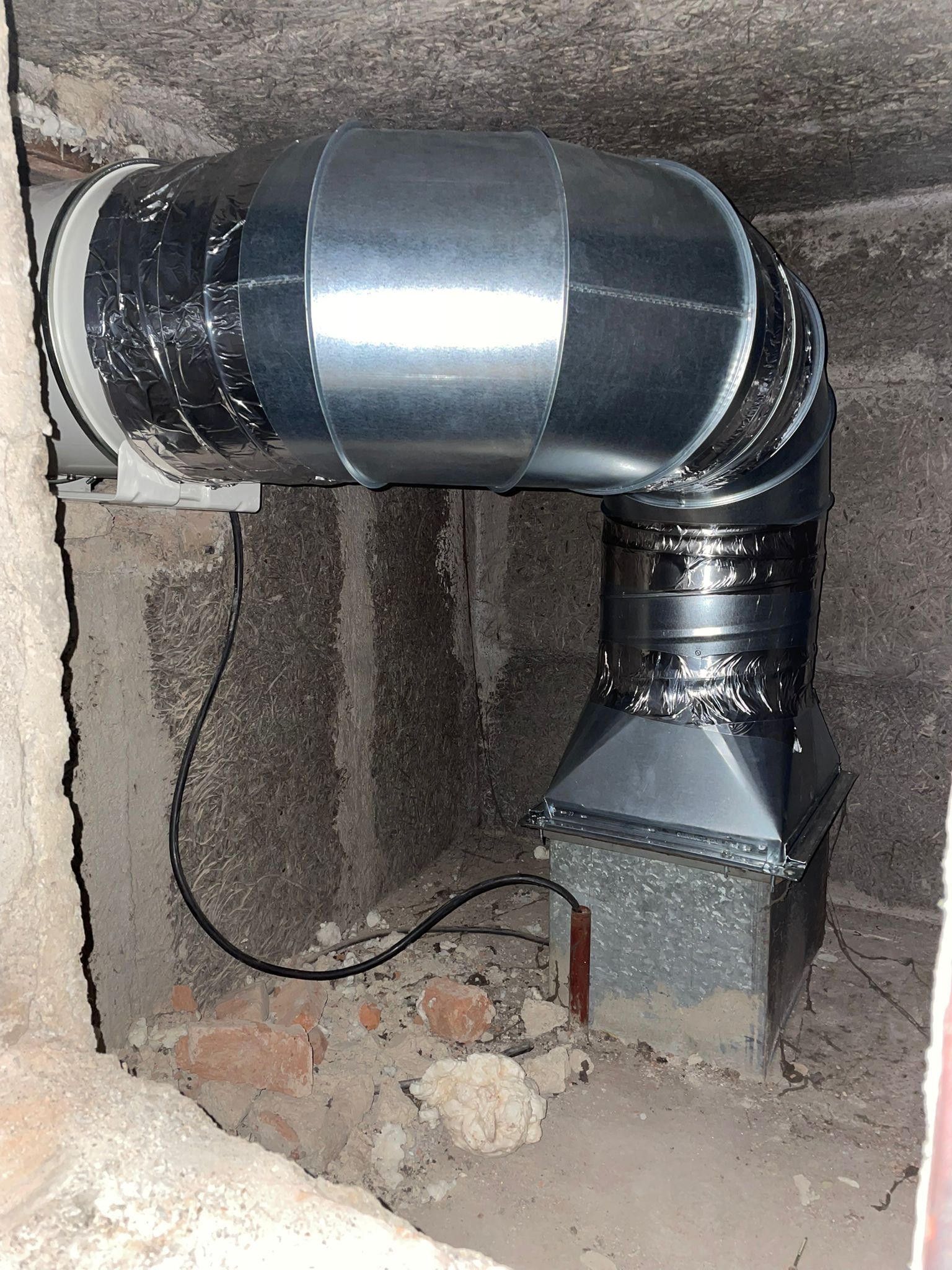 montaz-digestore-ve-vyvarovne-3